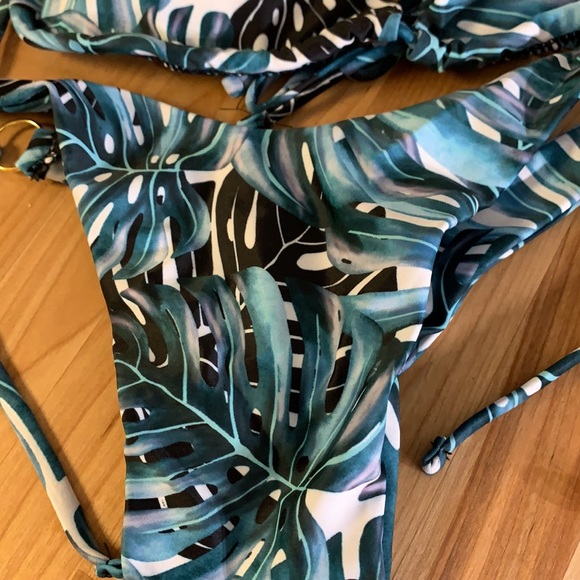 Multicolor Blue Green Tropical Print Halter Thong Bikini New - Picture 4 of 14